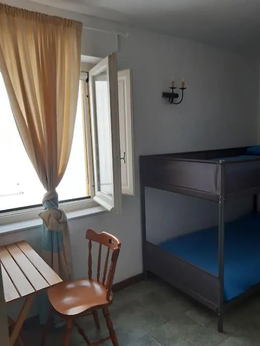 Villa Gialla Iun Q5511 Pula 0*,  İtalya